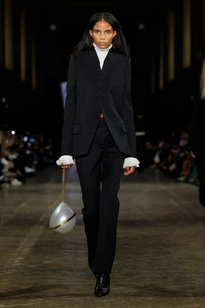 Alexander McQueen коллекция осень-зима 2025 | Новости сайта